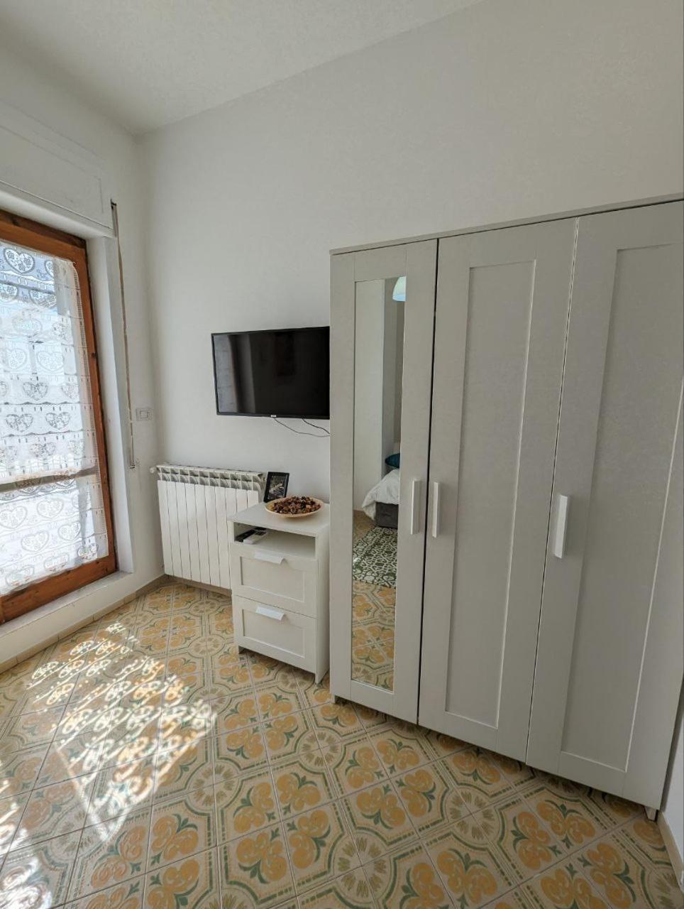 Piccolo Appartamento Con Grande Terrazzo Panoramico Maiori Buitenkant foto